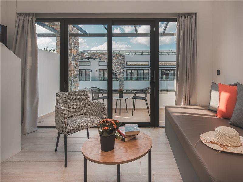 Cavo D' Oro Hotel & Suites Kalamákion 外观 照片