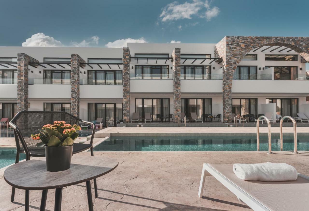 Cavo D' Oro Hotel & Suites Kalamákion 外观 照片